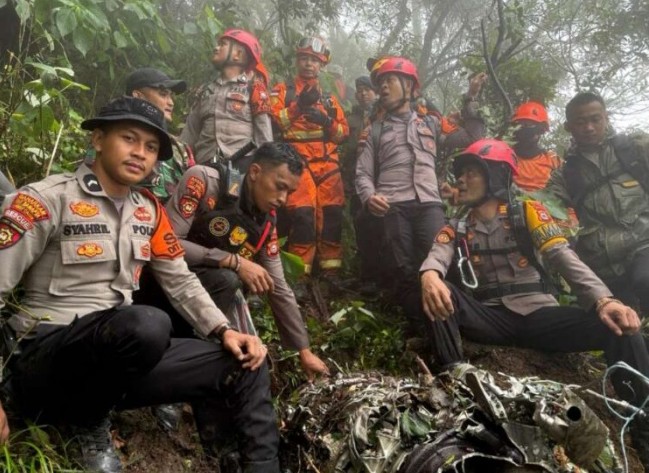 Pencarian Korban ATR 42-500 Diperluas hingga Dasar Jurang Bulusaraung