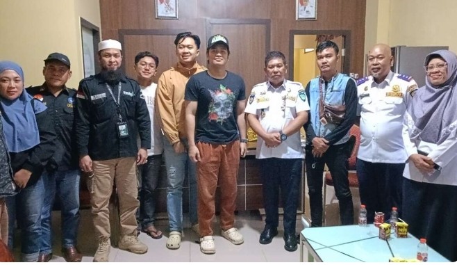 Dishub Maros Mediasi Polemik Antara Pengelola Pasar Subuh dan Pedagang Terminal
